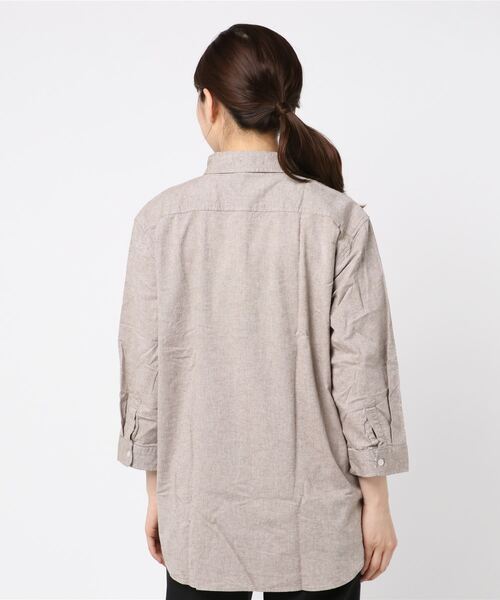 THISIS（ディスイズ）の「ビッグシルエット 綿麻ストレッチ シャツ レディース（シャツ/ブラウス・レディース・ネイビー/ホワイト/モカ/カーキ/ブラック・MEDIUM/LARGE/X-LARGE）」の7枚目の写真