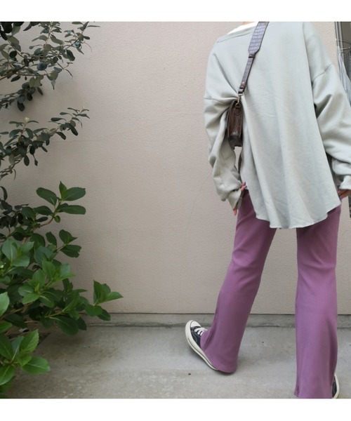 ulu（ウル）の「Original cut rib pants（その他パンツ・レディース・パープル/アイボリー・FREE）」の7枚目の写真