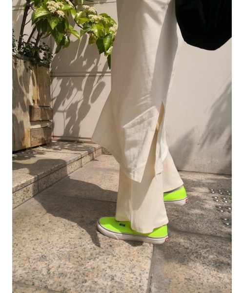 ulu（ウル）の「Original cut rib pants（その他パンツ・レディース・パープル/アイボリー・FREE）」の6枚目の写真
