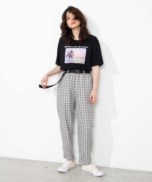 WEGO（ウィゴー）の「WEGO/カラーレインボーフォトプリントTシャツ（Tシャツ/カットソー・レディース・ブラック/ホワイト・SMALL/MEDIUM/LARGE）」の15枚目の写真