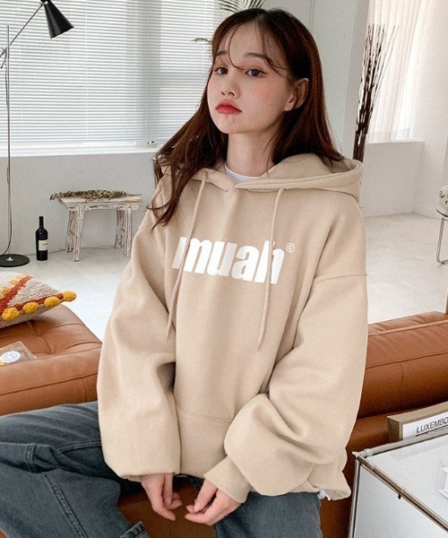 muahmuah(ムーアムーア)の「『muah muah/ムーアムーア』BALANCE MUAH LOGO HOODIE/バランス MUAH ロゴ フーディー/プルオーバーパーカー(パーカー・レディース・アイボリー/グレー/ブルー/ブラック/インディゴブルー/パープル/ベージュ・FREE)」の4枚目の写真