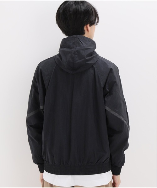 NIKE（ナイキ）の「【NIKE / ナイキ】ウインドランナー UNLD フーディジャケット（ブルゾン・メンズ・ブラック/アイボリー/ネイビー・MEDIUM/LARGE）」の13枚目の写真