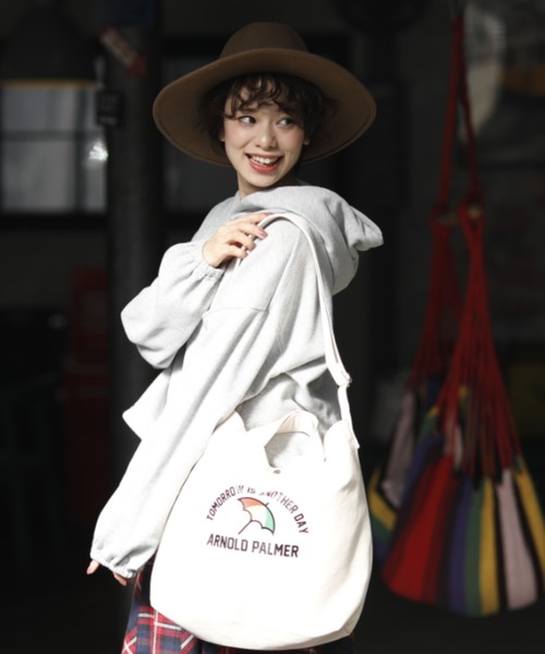 Arnold Palmer(アーノルドパーマー)の「Arnold Palmer 2Wayトートバッグ(トートバッグ・レディース・ホワイト/ブラック・FREE)」の4枚目の写真
