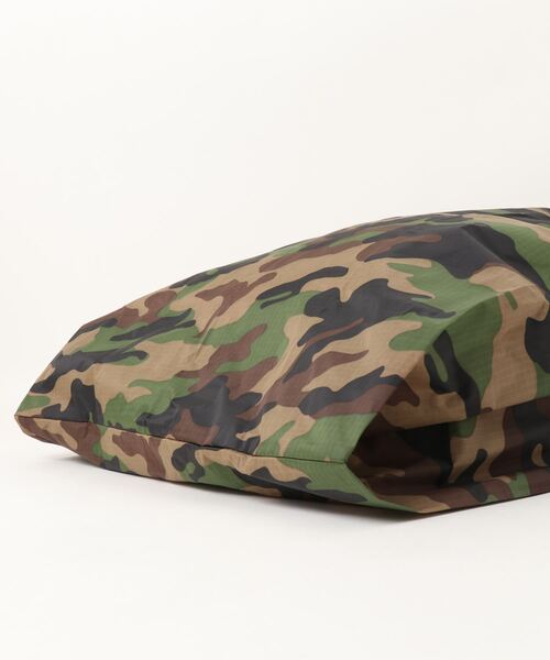 BAGGU（バグー）の「BIG BAGGU 356.カモ(日本限定モデル)（エコバッグ/サブバッグ・レディース・カモフラージュ・FREE）」の8枚目の写真