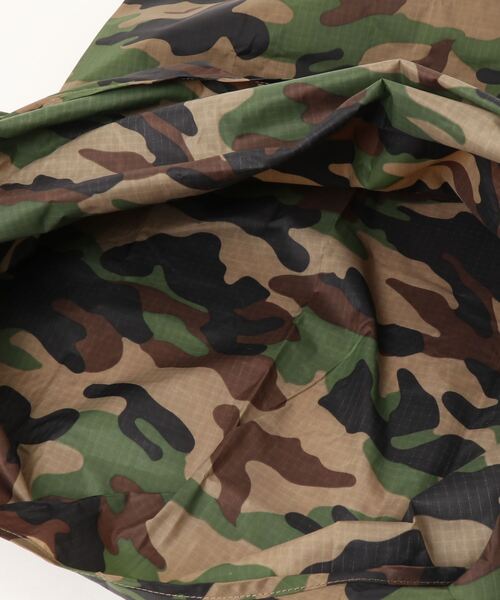 BAGGU（バグー）の「BIG BAGGU 356.カモ(日本限定モデル)（エコバッグ/サブバッグ・レディース・カモフラージュ・FREE）」の9枚目の写真