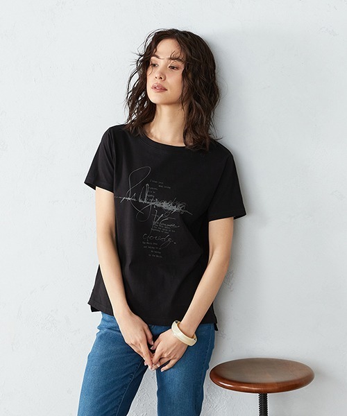 COMME CA ISM(コムサイズム)の「《コットン》 クルーネック プリントTシャツ(Tシャツ/カットソー・レディース・ホワイト/ローズ/カーキ/ブラック・SMALL/MEDIUM/LARGE)」の3枚目の写真
