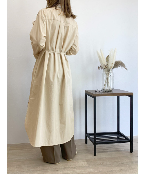 ISOOK（アイスー）の「Side slit shirt one-piece / サイドスリットシャツワンピース（シャツワンピース・レディース・ライトブルー/ライトベージュ/ホワイト・FREE）」の11枚目の写真