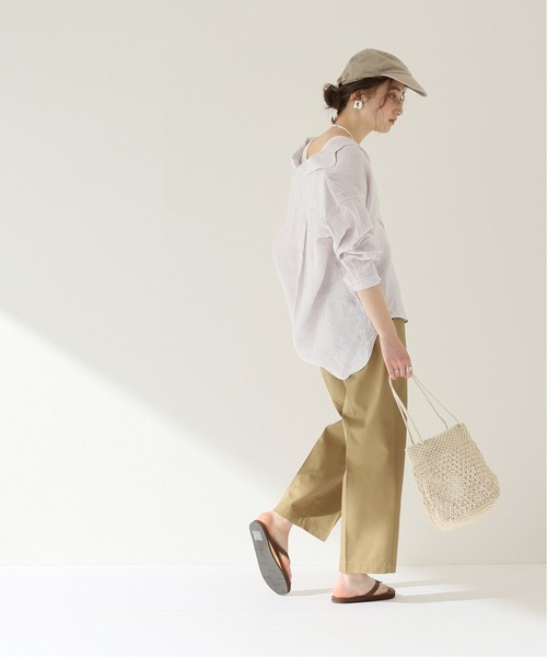 Levi's（リーバイス）の「【LEVIS/リーバイス】 sta prest wide leg crop：パンツ◆（チノパンツ・レディース・ベージュ・30/29/28）」の2枚目の写真