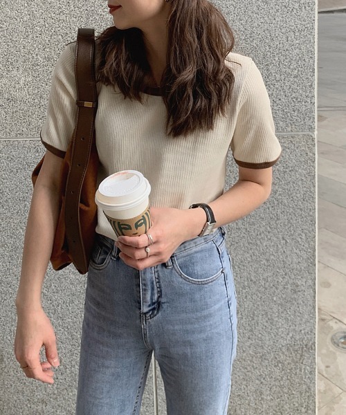 ABITOKYO（アビトーキョー）の「配色リブクルーネックカットTシャツ（Tシャツ/カットソー・レディース・ホワイト/ベージュ/ピンク/グリーン/ダークグリーン/ネイビー/ブルー/オレンジ/グレイッシュベージュ/グレー/ブルーグリーン/ブラック・FREE）」の15枚目の写真