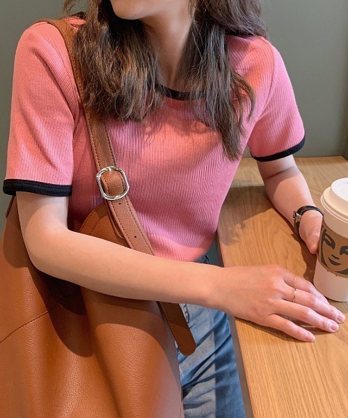 ABITOKYO（アビトーキョー）の「配色リブクルーネックカットTシャツ（Tシャツ/カットソー・レディース・ホワイト/ベージュ/ピンク/グリーン/ダークグリーン/ネイビー/ブルー/オレンジ/グレイッシュベージュ/グレー/ブルーグリーン/ブラック・FREE）」の18枚目の写真