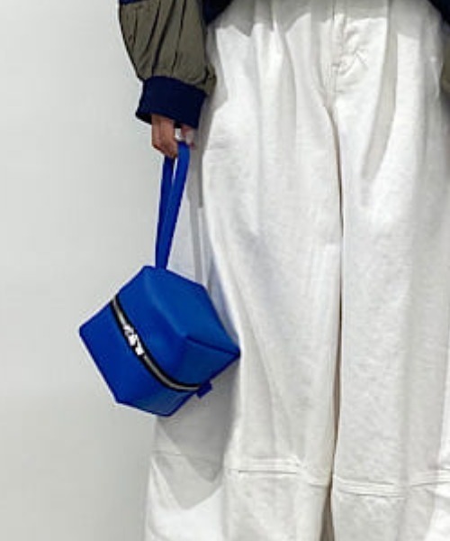 バッグキューブバッグ バッグ ショルダーバッグ Zucca ズッカ のファッション