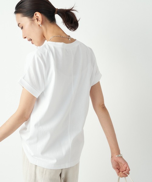 RIVE DROITE（リヴドロワ）の「ターンバックカットソー（Tシャツ/カットソー・レディース・オフホワイト/ブラック/ローズ/ボルドー/ダークグリーン/ライトベージュ・FREE）」の9枚目の写真