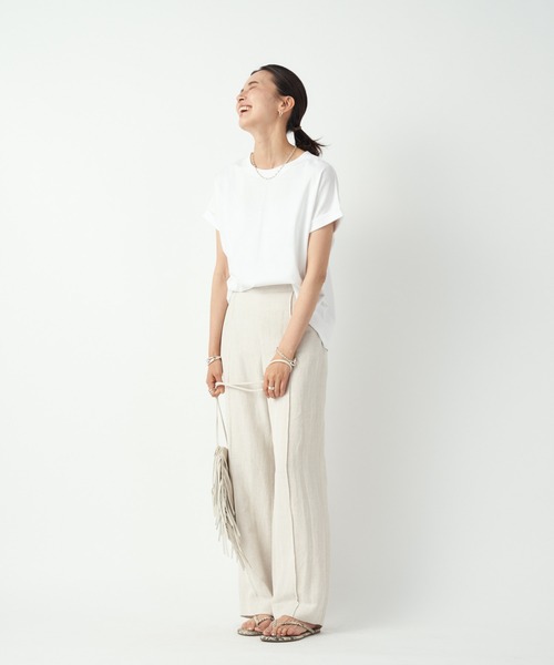 RIVE DROITE（リヴドロワ）の「ターンバックカットソー（Tシャツ/カットソー・レディース・オフホワイト/ブラック/ローズ/ボルドー/ダークグリーン/ライトベージュ・FREE）」の11枚目の写真