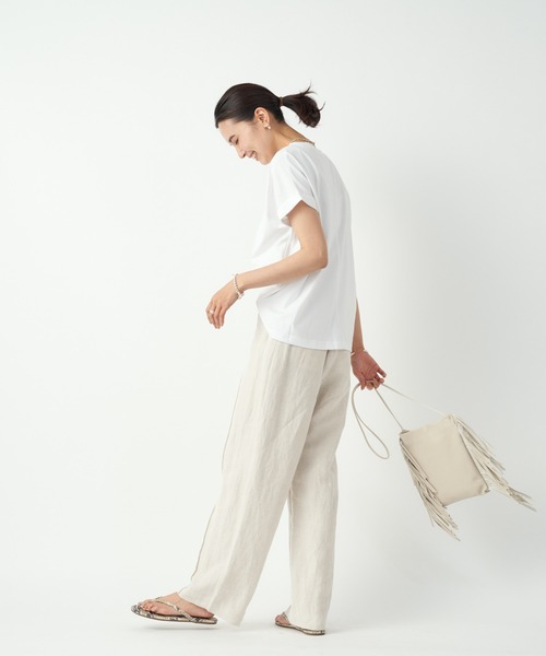 RIVE DROITE（リヴドロワ）の「ターンバックカットソー（Tシャツ/カットソー・レディース・オフホワイト/ブラック/ローズ/ボルドー/ダークグリーン/ライトベージュ・FREE）」の12枚目の写真