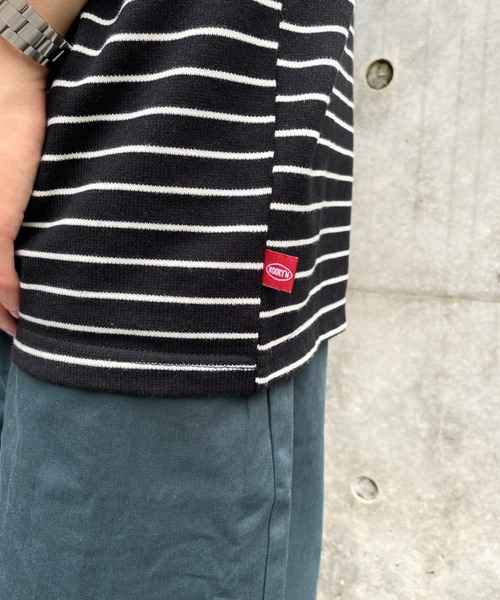 WHO'S WHO gallery（フーズフーギャラリー）の「【KOOKY'N/クーキー】KY刺繍ボーダーTEE（Tシャツ/カットソー・メンズ・ホワイト/ブラック/グリーン・FREE）」の5枚目の写真