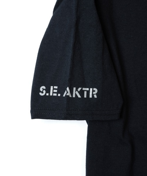 68&brothers(シックスティエイトアンドブラザーズ)の「xAKTR CITY CAMO TEE(Tシャツ/カットソー・メンズ・ホワイト/ブラック・LARGE/X-LARGE/MEDIUM/XX-LARGE)」の7枚目の写真