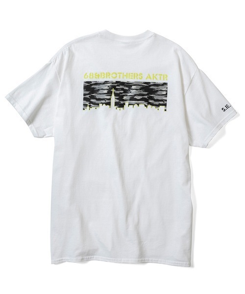 68&brothers(シックスティエイトアンドブラザーズ)の「xAKTR CITY CAMO TEE(Tシャツ/カットソー・メンズ・ホワイト/ブラック・LARGE/X-LARGE/MEDIUM/XX-LARGE)」の6枚目の写真