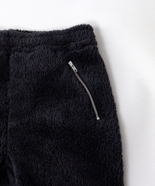 ADPOSION（アドポーション）の「【上下2点 セットアップ】シャギーボアパーカー / ロングパンツ（パーカー・メンズ・ベージュ/ネイビー/チャコールグレー/ブラック・LARGE/MEDIUM）」の10枚目の写真