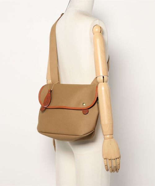 BRADY（ブレディー）の「【Brady】AVON（ショルダーバッグ・レディース・カーキ/ブラック・ONE SIZE）」の5枚目の写真