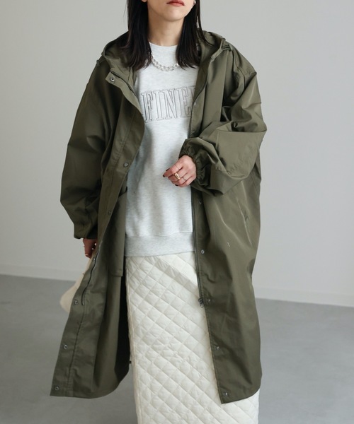 ap retro（アプレトロ）の「ボリュームスリーブフードロングブルゾン