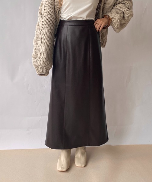 ReNorm（リノーム）の「フェイクレザーロングスカート（スカート・レディース・ブラック/ブルー/ブラウン・M/S）」の6枚目の写真