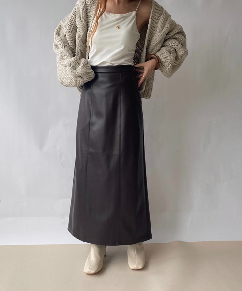 ReNorm（リノーム）の「フェイクレザーロングスカート（スカート・レディース・ブラック/ブルー/ブラウン・M/S）」の14枚目の写真