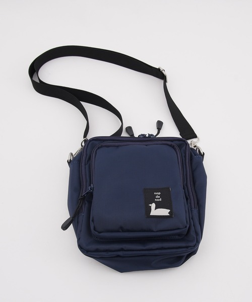 nop de nod(ノップドゥノッド)の「Carre ショルダーバッグ S(ショルダーバッグ・レディース・ブラック/ネイビー/グレー・8)」の3枚目の写真