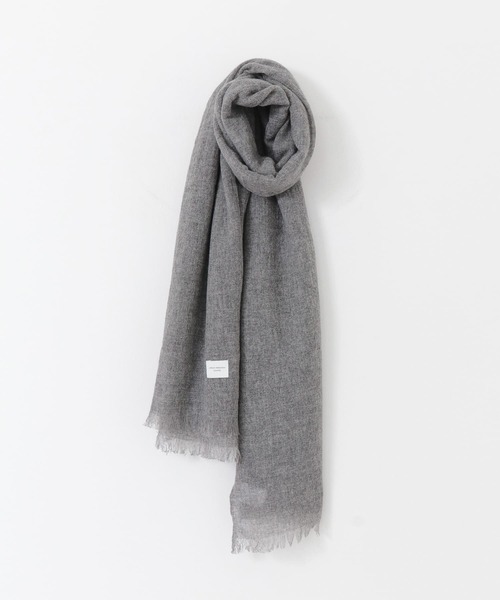 URBAN RESEARCH DOORS（アーバンリサーチドアーズ）の「ウールガーゼ大判ストール（マフラー・レディース・ブラック/グレー系その他・ONE）」の2枚目の写真