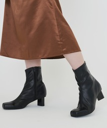 TINA：JOJUN | スクエアトゥ ショートブーツ TINA：JOJUN(ブーツ)