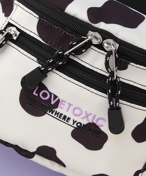 LOVETOXIC(ラブトキシック)の「刺しゅうウエストBAG(ボディバッグ/ウエストポーチ・キッズ・ライトカーキ/ブラック/マルチ・FREE)」の10枚目の写真