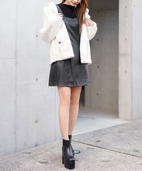 Newlyme（ニューリーミー）の「レザージャンスカワンピ（ワンピース・レディース・ホワイト/ブラック・M-L/L-XL）」の11枚目の写真