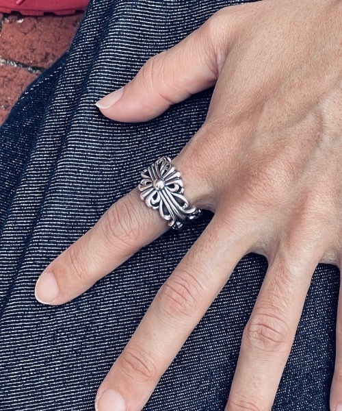 Burner（バーナー）の「【OKUOKU　0909】デザイン シルバー リング MC（リング・メンズ・その他11/その他8/その他5/その他10/その他12/その他13/その他2/その他4/その他7/その他6/その他9/その他3/その他1/その他19/その他22/その他18/その他14/その他21/その他24/その他17/その他23/その他20/その他25/その他16・FREE）」の8枚目の写真