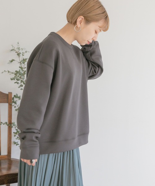 ITEMS URBANRESEARCH（アイテムズ アーバンリサーチ）の「ダンボールクルーネックプルオーバー（Tシャツ/カットソー・レディース・チャコールグレー/カーキ/アイボリー・FREE）」の3枚目の写真