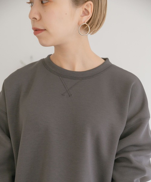 ITEMS URBANRESEARCH（アイテムズ アーバンリサーチ）の「ダンボールクルーネックプルオーバー（Tシャツ/カットソー・レディース・チャコールグレー/カーキ/アイボリー・FREE）」の16枚目の写真