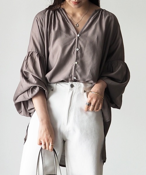 Riberry（リベリー）の「シアーキーネックギャザーブラウス（シャツ/ブラウス・レディース・ブラック/モカ/ライトベージュ・MEDIUM）」の15枚目の写真