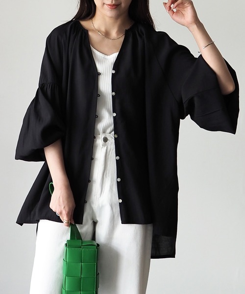 Riberry（リベリー）の「シアーキーネックギャザーブラウス（シャツ/ブラウス・レディース・ブラック/モカ/ライトベージュ・MEDIUM）」の9枚目の写真