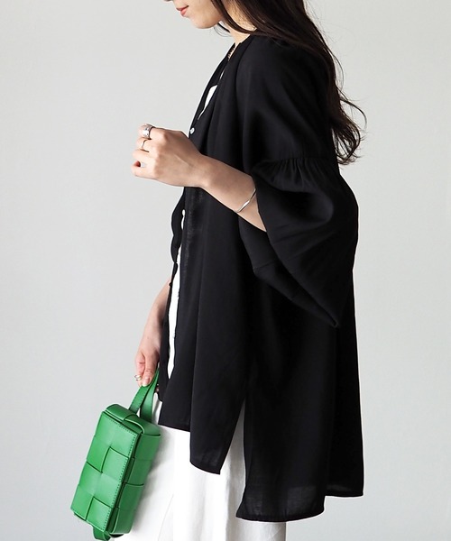 Riberry（リベリー）の「シアーキーネックギャザーブラウス（シャツ/ブラウス・レディース・ブラック/モカ/ライトベージュ・MEDIUM）」の10枚目の写真