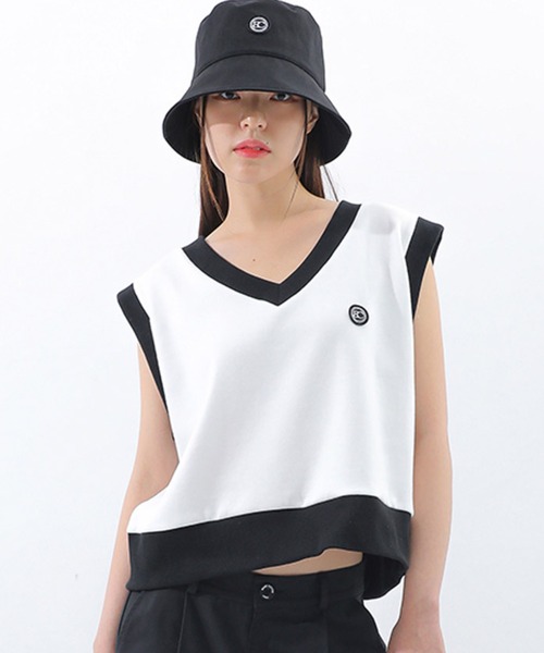 BASIC COTTON(ベーシックコットン)の「A'GEM/9 × .kom『BASIC COTTON/ベーシックコットン』ミックスデザインVネックスウェットベスト(ベスト・レディース・ホワイト/ブラック/ブラック×ホワイト・FREE)」の2枚目の写真