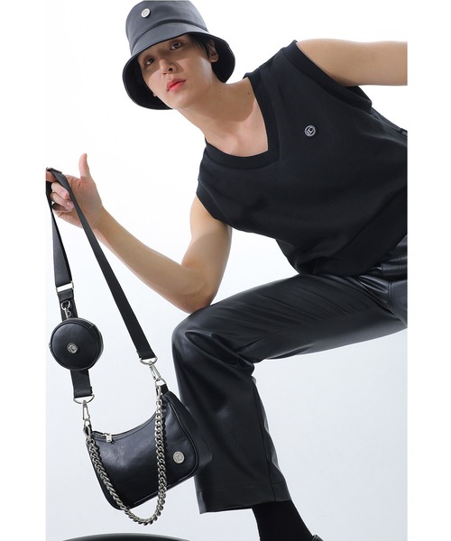 BASIC COTTON(ベーシックコットン)の「A'GEM/9 × .kom『BASIC COTTON/ベーシックコットン』ミックスデザインVネックスウェットベスト(ベスト・レディース・ホワイト/ブラック/ブラック×ホワイト・FREE)」の9枚目の写真