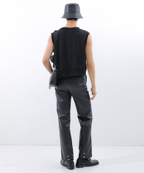 BASIC COTTON(ベーシックコットン)の「A'GEM/9 × .kom『BASIC COTTON/ベーシックコットン』ミックスデザインVネックスウェットベスト(ベスト・レディース・ホワイト/ブラック/ブラック×ホワイト・FREE)」の12枚目の写真