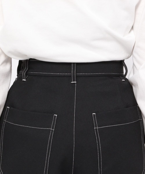 PAGEBOY(ページボーイ)の「CORE / ステッチミニトラウザー(その他パンツ・レディース・ブラック/オフホワイト・SMALL/MEDIUM)」の15枚目の写真