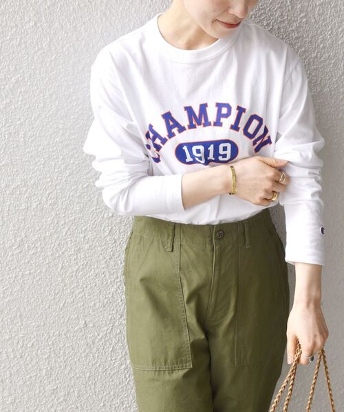Champion(チャンピオン)の「Champion: カレッジ ロゴ ロングスリーブ Tシャツ WHITE(Tシャツ/カットソー・レディース・ライトホワイト・ONE SIZE)」の8枚目の写真