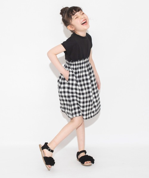 BRANSHES（ブランシェス）の「【WEB限定】ドット柄/ギンガムチェックドッキングワンピース（ワンピース・キッズ・ライトグレー/ブラック・100/130/120/150/110/140）」の2枚目の写真