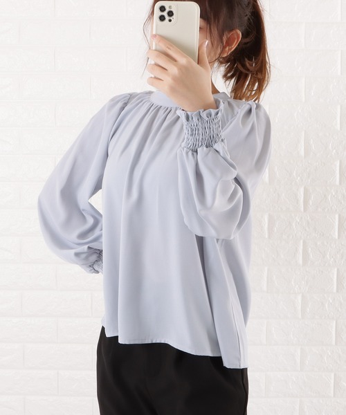 Lace Ladies(レースレディース)の「ハイネック バルーンスリーブ ブラウス(シャツ/ブラウス・レディース・ブラック/ネイビー/ライトブルー/ベージュ/オフホワイト/ホワイト・L/XL/M/S)」の5枚目の写真