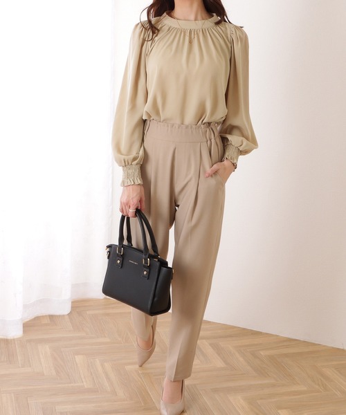 Lace Ladies(レースレディース)の「ハイネック バルーンスリーブ ブラウス(シャツ/ブラウス・レディース・ブラック/ネイビー/ライトブルー/ベージュ/オフホワイト/ホワイト・L/XL/M/S)」の13枚目の写真