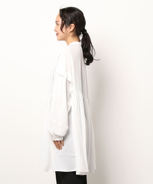 Bou Jeloud（ブージュルード）の「タックスリーブギャザーチュニック（シャツ/ブラウス・レディース・ネイビー/オフホワイト/グリーン・38）」の18枚目の写真