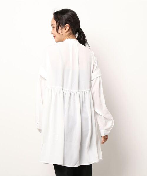 Bou Jeloud（ブージュルード）の「タックスリーブギャザーチュニック（シャツ/ブラウス・レディース・ネイビー/オフホワイト/グリーン・38）」の19枚目の写真