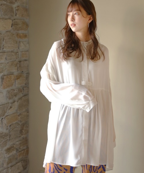 Bou Jeloud（ブージュルード）の「タックスリーブギャザーチュニック（シャツ/ブラウス・レディース・ネイビー/オフホワイト/グリーン・38）」の11枚目の写真