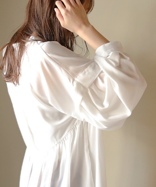 Bou Jeloud（ブージュルード）の「タックスリーブギャザーチュニック（シャツ/ブラウス・レディース・ネイビー/オフホワイト/グリーン・38）」の13枚目の写真