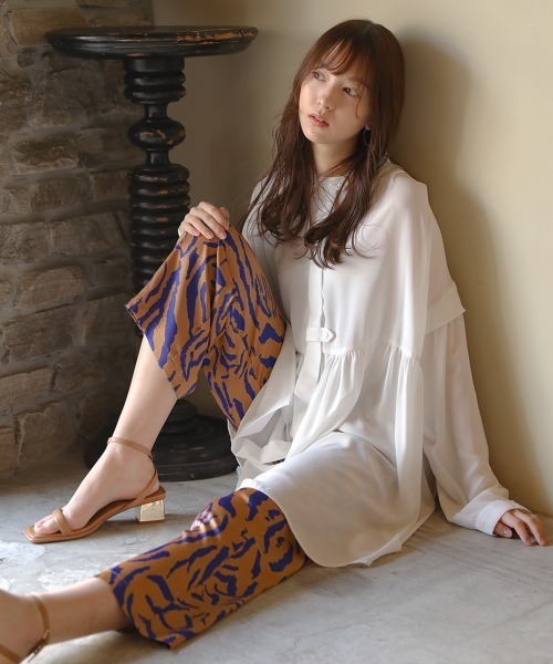 Bou Jeloud（ブージュルード）の「タックスリーブギャザーチュニック（シャツ/ブラウス・レディース・ネイビー/オフホワイト/グリーン・38）」の15枚目の写真